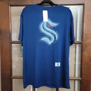 Seattle Kraken Men's XL 100% polyester Official NHL Tshirt